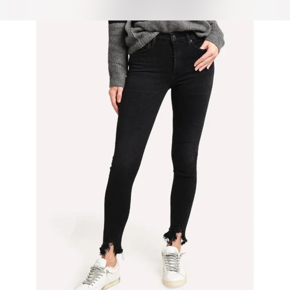 AGOLDE Sophie Mid Rise Ankle Jean in Shout Wash (Black)